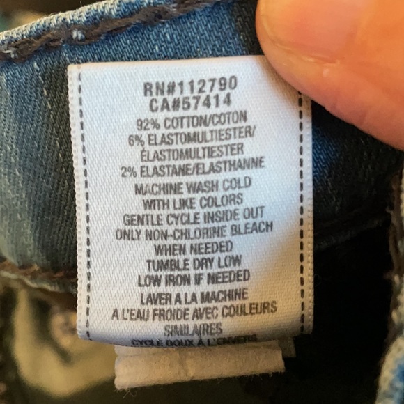 True Religion Mid Rise Becca Bootcut - Picture 10 of 10